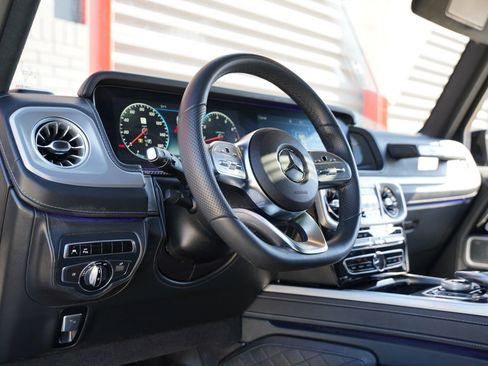 Used 2023 Mercedes-Benz G 550 image 3