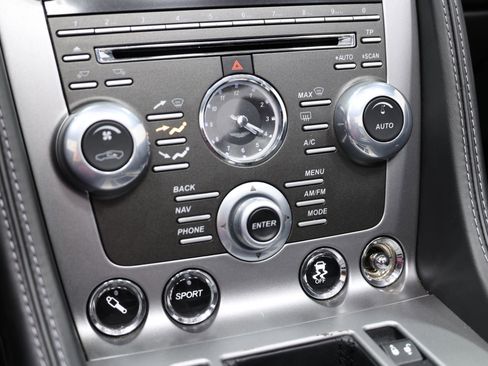 Used 2015 Aston Martin DB9 Volante RWD image 37