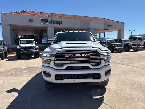 New 2026 RAM 2500 Laramie AWD/4WD image 2
