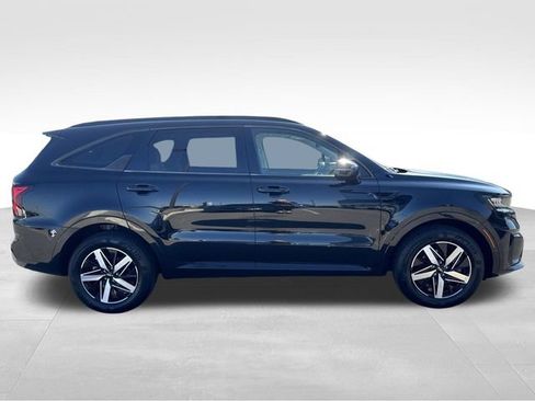 Used 2022 Kia Sorento EX w/ Panoramic Sunroof Package FWD image 6