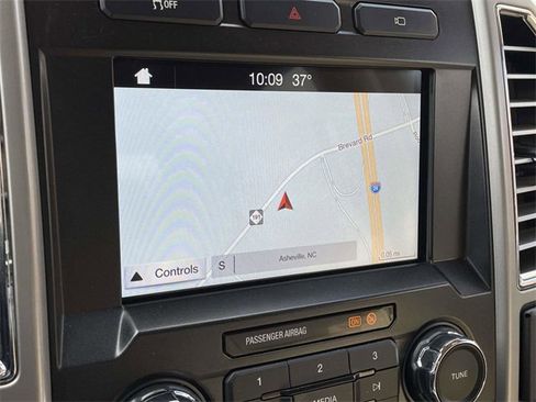 Used 2017 Ford F250 Lariat w/ Lariat Ultimate Package image 28