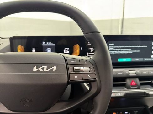 Certified 2026 Kia K4 EX FWD image 26