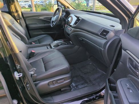 Used 2023 Honda Passport TrailSport image 22