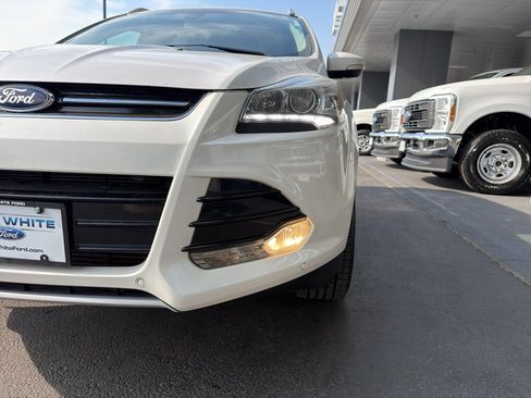 Used 2014 Ford Escape Titanium w/ Equipment Group 401A AWD/4WD image 4