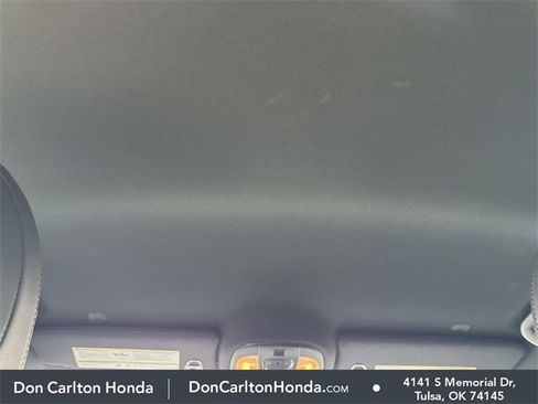 Used 2024 Jeep Compass Latitude image 16