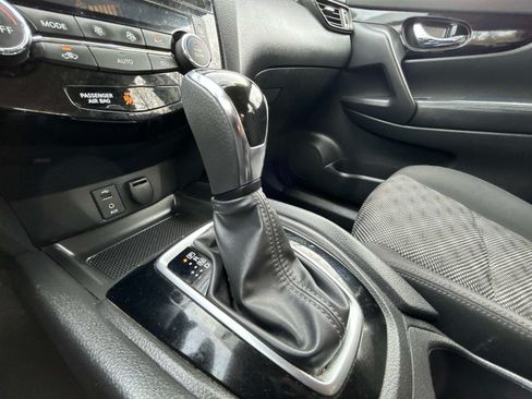 Used 2017 Nissan Rogue Sport SV AWD/4WD image 31