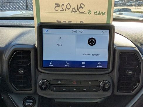 Used 2024 Ford Bronco Sport Badlands image 14