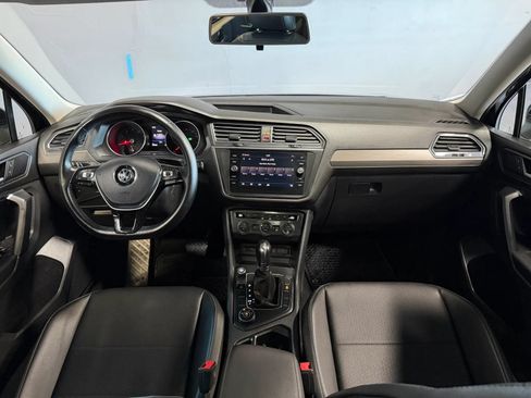 Used 2019 Volkswagen Tiguan SE w/ Panoramic Sunroof Package AWD/4WD image 9