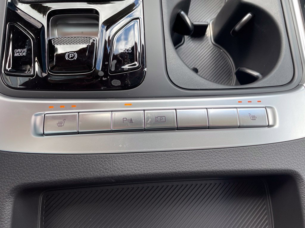 New 2026 Kia Carnival EX FWD image 23