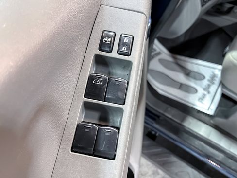 Used 2021 Nissan Frontier SV image 12