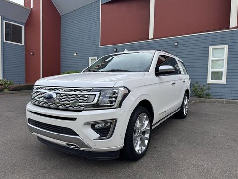 Used 2018 Ford Expedition Platinum AWD/4WD image 16