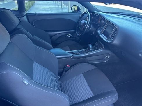 Used 2022 Dodge Challenger GT w/ Blacktop Package image 10