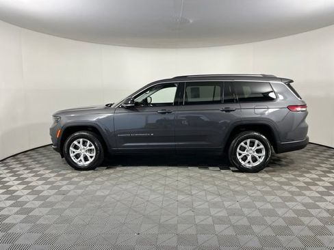 Used 2023 Jeep Grand Cherokee L Limited AWD/4WD image 4