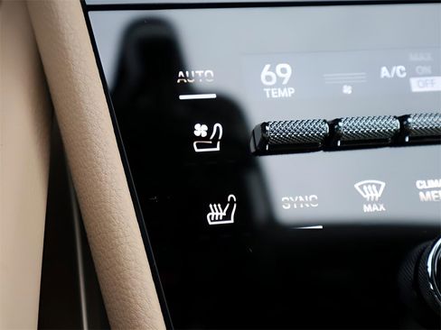 New 2026 Porsche Cayenne Coupe image 26