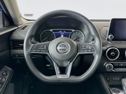 Used 2024 Nissan Sentra SV image 18