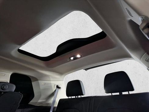 Used 2022 BMW X7 xDrive40i w/ Parking Assistance Package image 19