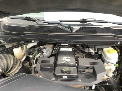 Used 2020 RAM 2500 Big Horn w/ Night Edition image 10