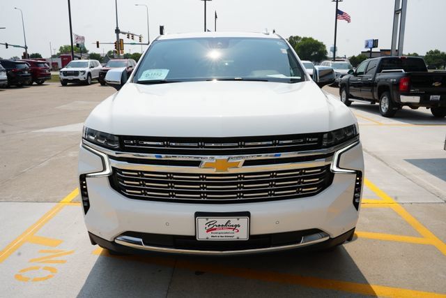 Used 2023 Chevrolet Tahoe Premier AWD/4WD image 34