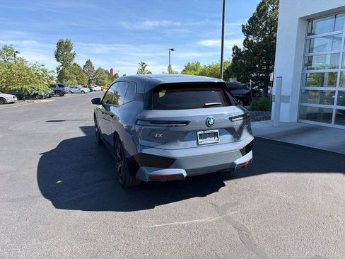 Used 2023 BMW iX xDrive50 w/ Sport Package AWD/4WD image 3