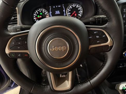 Used 2017 Jeep Renegade Latitude AWD/4WD image 13