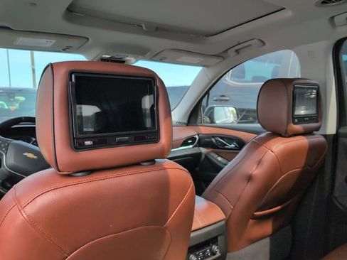 Used 2018 Chevrolet Traverse High Country AWD/4WD image 15