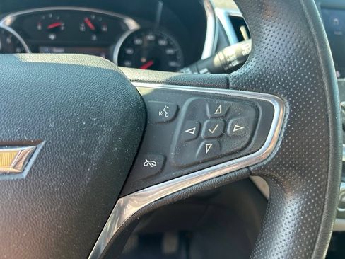 Used 2020 Chevrolet Equinox LT AWD/4WD image 18