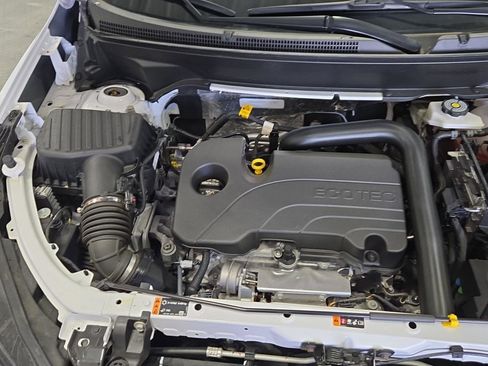 Used 2024 Chevrolet Equinox LT image 31