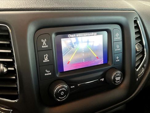 Used 2018 Jeep Compass Sport w/ Cold Weather Group image 24