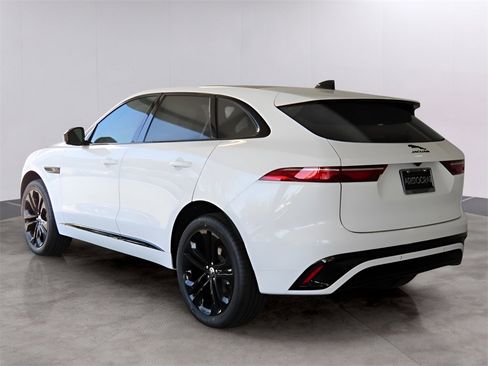 Used 2025 Jaguar F-PACE R-Dynamic S image 5