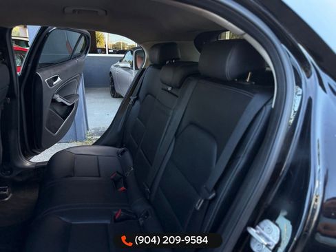 Used 2020 Mercedes-Benz GLA 250 image 27