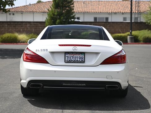 Used 2013 Mercedes-Benz SL 550 image 5