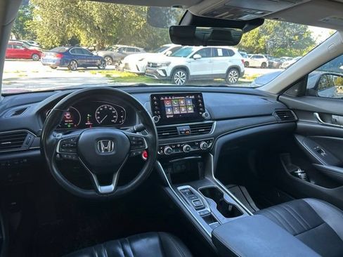 Used 2021 Honda Accord Touring image 15