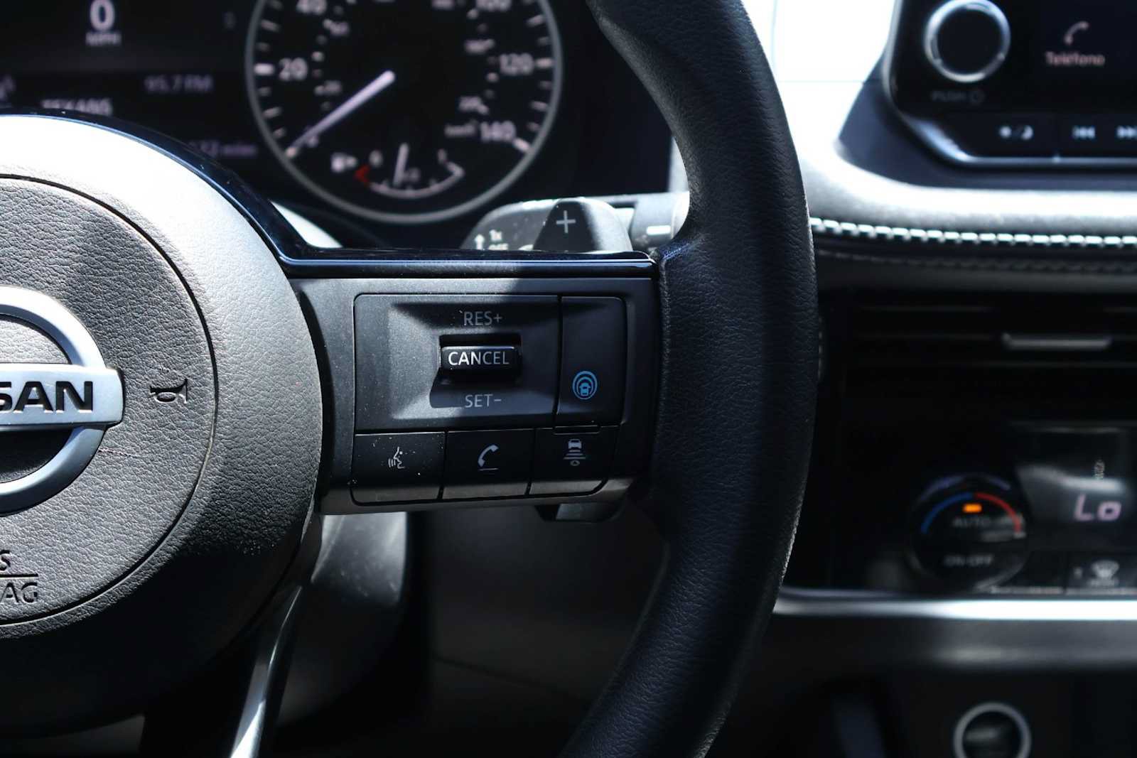 Used 2021 Nissan Rogue SV FWD image 23