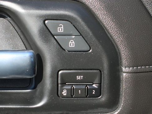 Used 2020 Chevrolet Silverado 2500 LTZ w/ LTZ Premium Package image 15