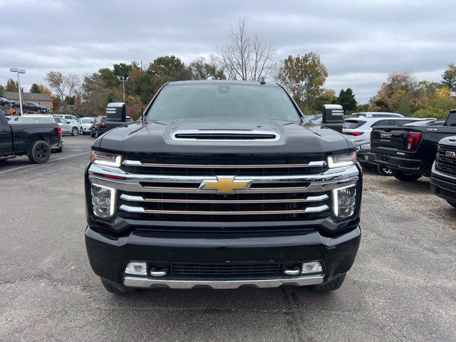 Used 2022 Chevrolet Silverado 2500 High Country w/ Safety Package II AWD/4WD image 2