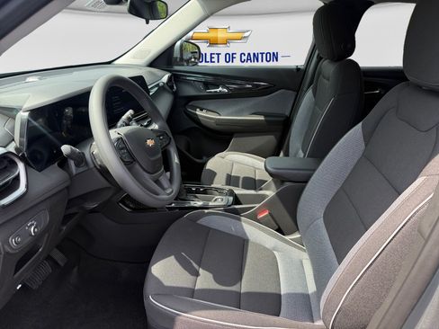 New 2026 Chevrolet TrailBlazer LT FWD image 9