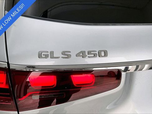 Used 2025 Mercedes-Benz GLS 450 4MATIC image 43