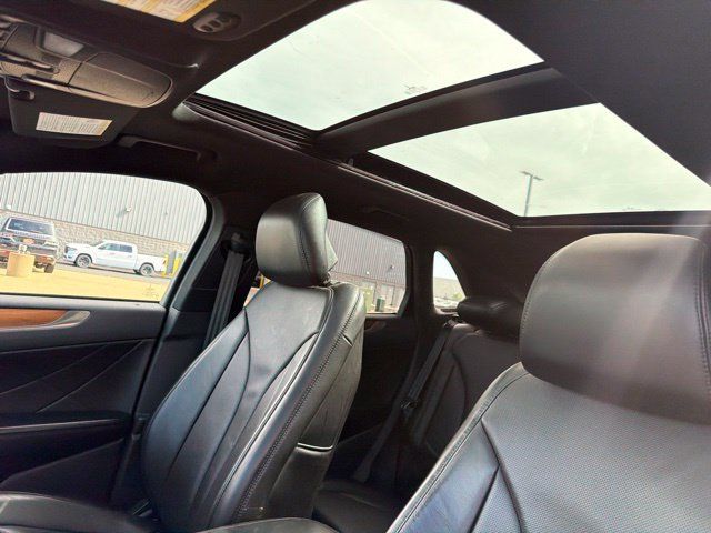 Used 2017 Lincoln MKC Reserve w/ Lincoln MKC Climate Package AWD/4WD image 24