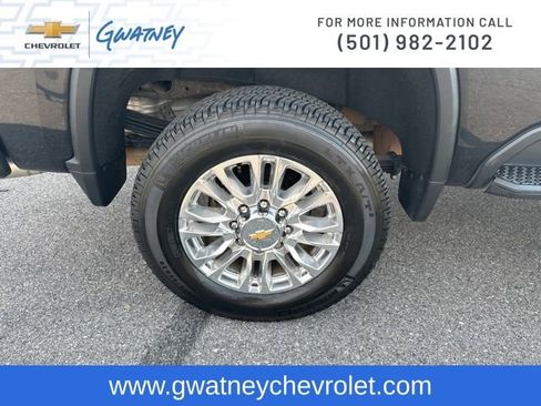 Used 2022 Chevrolet Silverado 2500 High Country image 11