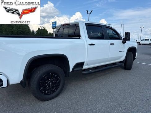 Used 2024 Chevrolet Silverado 2500 LT w/ Z71 Sport Edition AWD/4WD image 3