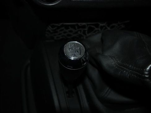 Used 2017 Jeep Wrangler Unlimited Sahara image 14