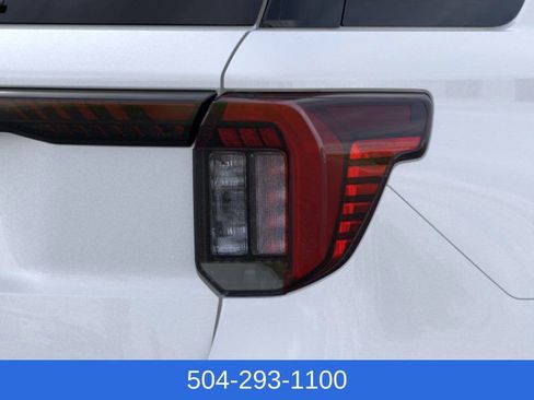 New 2026 Ford Explorer Platinum image 21
