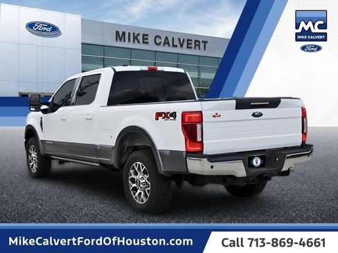 Used 2022 Ford F250 Lariat w/ Lariat Ultimate Package AWD/4WD image 2