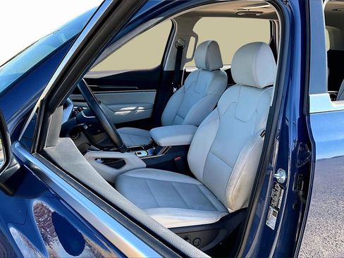 Certified 2024 Kia Telluride S w/ S Sunroof Package image 26