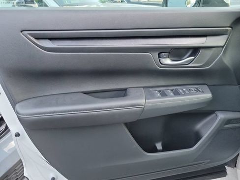 Used 2025 Honda CR-V EX image 12