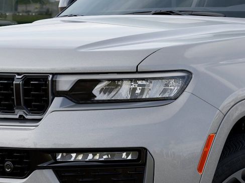 New 2026 Jeep Grand Cherokee L Summit w/ Obsidian Package image 11