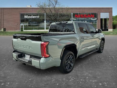 Used 2025 Toyota Tundra Platinum AWD/4WD image 4