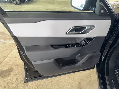 Used 2024 Land Rover Range Rover Velar Dynamic SE AWD/4WD image 21