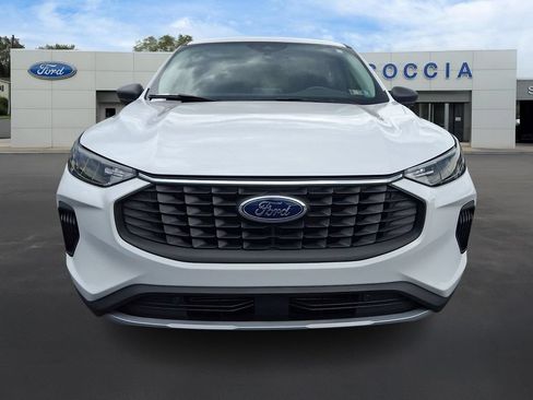 Certified 2023 Ford Escape Active AWD/4WD image 2