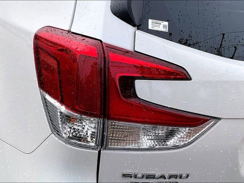 Certified 2023 Subaru Forester Limited w/ Popular Package #2 image 33